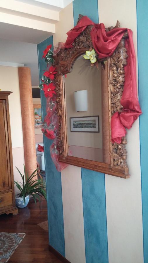 Lovely Casa Paola Villlafranca Centro Zimmer Rooms 빌라프랑카 디 베로나 외부 사진