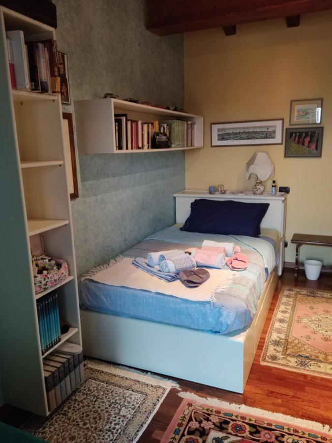 Lovely Casa Paola Villlafranca Centro Zimmer Rooms 빌라프랑카 디 베로나 외부 사진