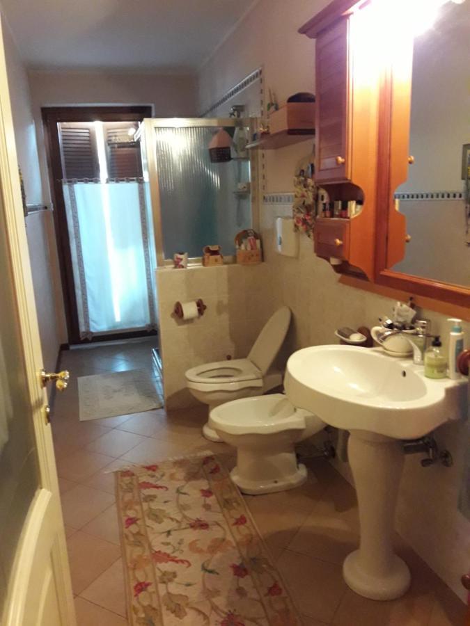 Lovely Casa Paola Villlafranca Centro Zimmer Rooms 빌라프랑카 디 베로나 외부 사진