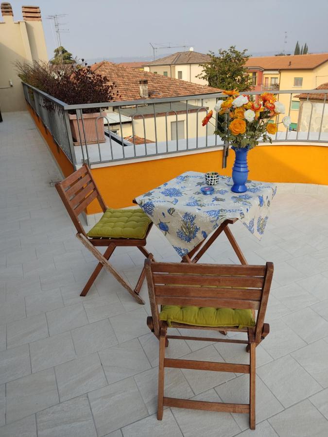Lovely Casa Paola Villlafranca Centro Zimmer Rooms 빌라프랑카 디 베로나 외부 사진